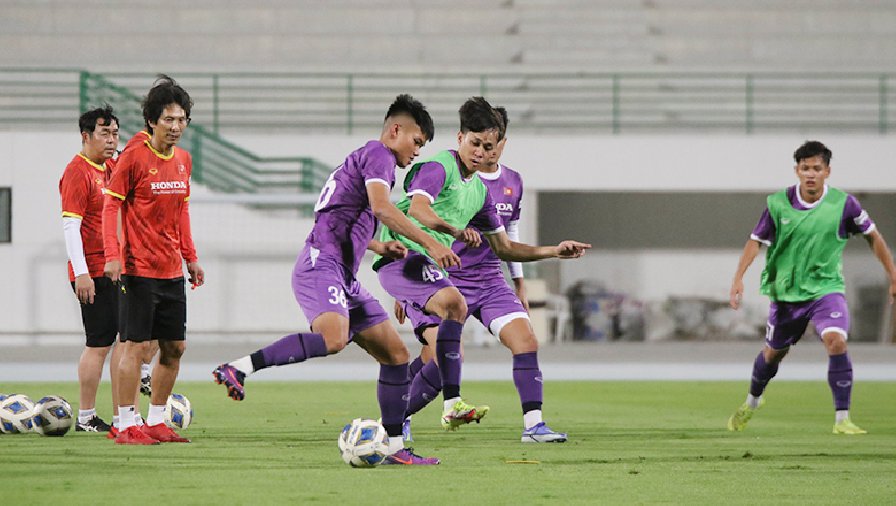 U23 Việt Nam hứng khởi trong buổi tập đầu tiên tại UAE