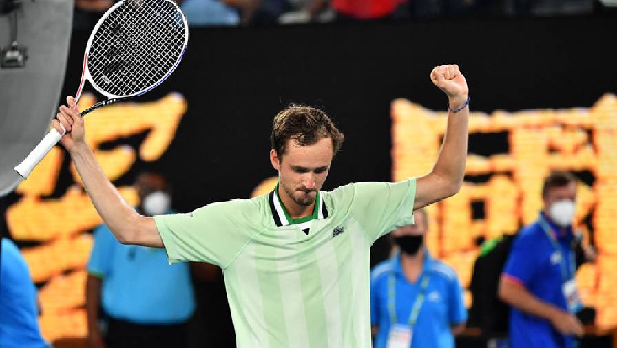Daniil Medvedev vào bán kết Úc mở rộng 2022 nhờ… Novak Djokovic