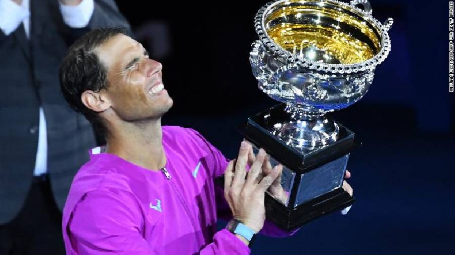 nadal vô địch CHÙM ẢNH: Rafael Nadal ăn mừng chức vô địch Úc Mở rộng 2022
