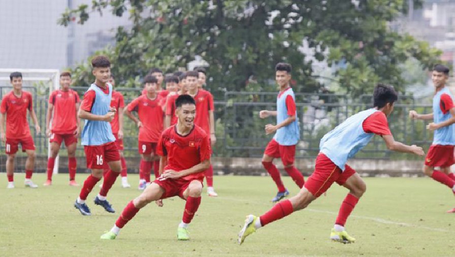 U17 Việt Nam đá tập với U19 Viettel trước thềm giải châu Á