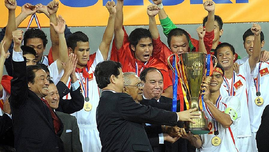 Nhìn lại AFF Cup 2008: 'Cái đầu vàng' của Công Vinh làm nên lịch sử cho bóng đá Việt Nam